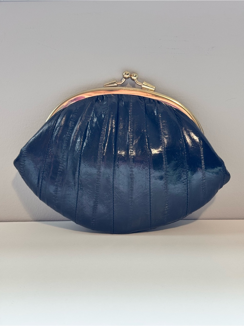 Vintage Black Eelskin Leather Kisslock Coin Purse Wallet